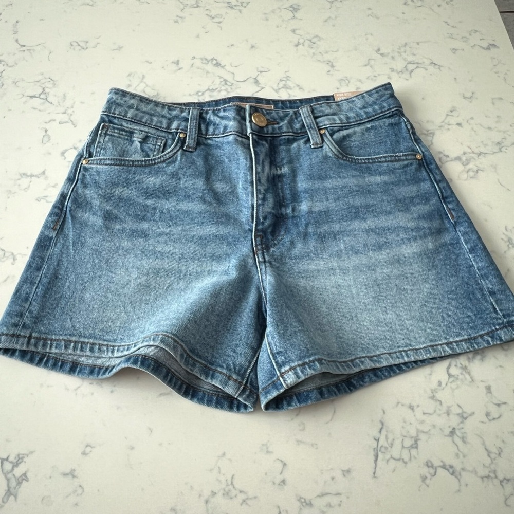 Kut from the Kloth Light Blue Jean Shorts